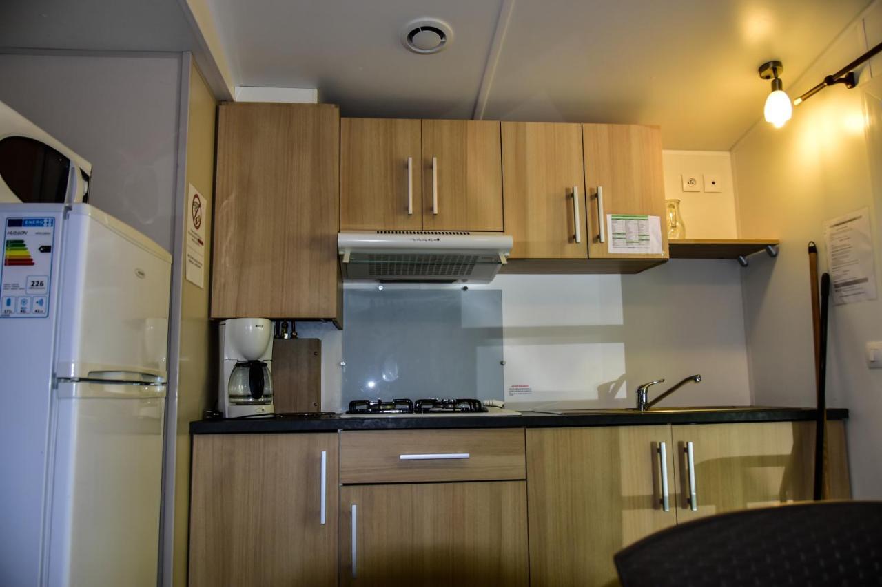 Camping Du Lion Bourg-Saint-Andéol المظهر الخارجي الصورة