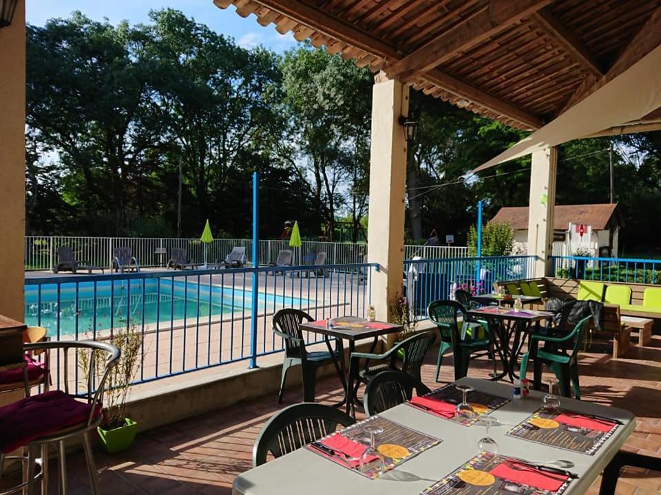 Camping Du Lion Bourg-Saint-Andéol المظهر الخارجي الصورة