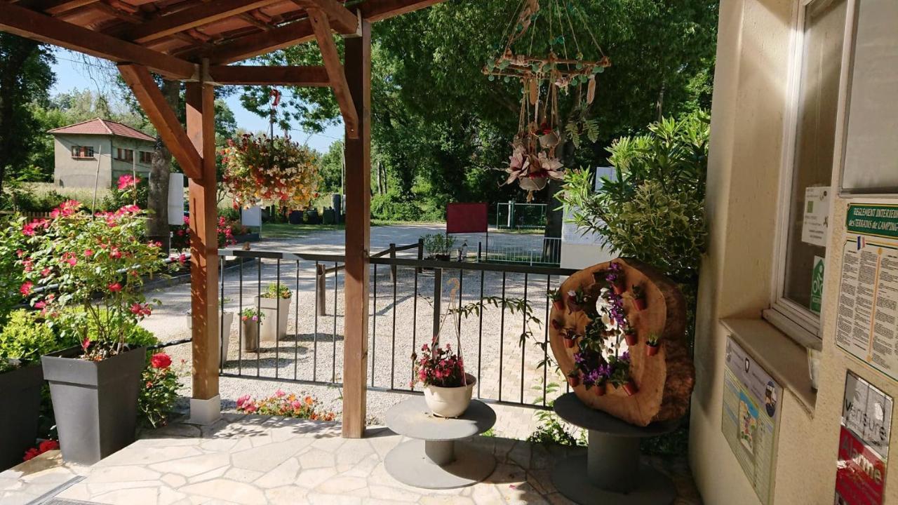 Camping Du Lion Bourg-Saint-Andéol المظهر الخارجي الصورة